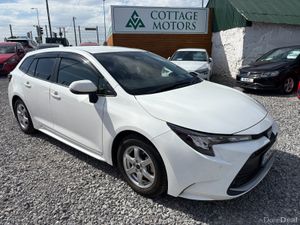 TOYOTA COROLL TOURING 1.8 PETROL HYBRID AUTO - Image 4