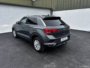 Volkswagen T-Roc 2021 - Image 4
