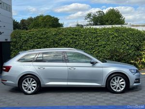 Skoda Superb SE TECH IV 1.4 HYBRID // FULL SERVICE - Image 2