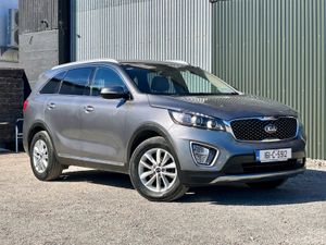 Kia Sorento 2016 Platinum 7 seater - Image 2