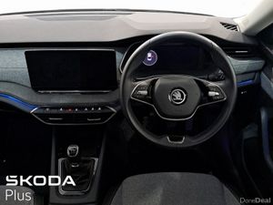 Skoda Octavia Selection + 1.5TSI 115HP - Image 3