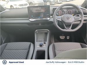 Volkswagen T-Roc R-LINE 1.5TSI 150HP MHEV - Image 3