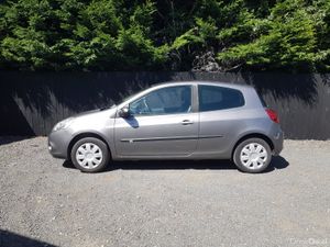 CLIO..LOW KM.. NCT TODAY - Image 4