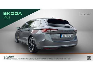 Skoda Superb DSG SPORTLINE - LOW MILEAGE - FACTORY - Image 2