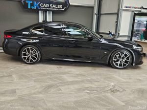21 BMW 5 SERIES M-SPORT - Image 2