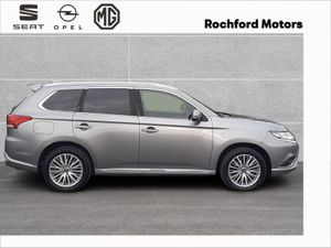 Mitsubishi Outlander PHEV 2.4 DYNAMIQUE SAFETY - Image 3