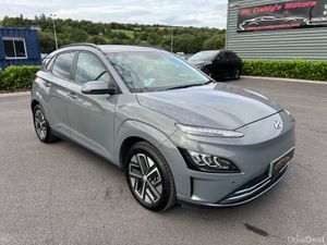 2022 (222) Hyundai Kona Ultimate  150kW 64kWh - Image 2