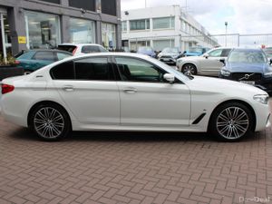 530E X-DRIVE M-SPORT PLUS 4DR SALOON AUTO // BUY W - Image 3