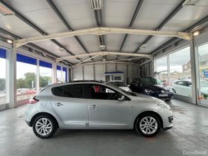 Renault Megane III LIMITED EDITION 1.5 DCI 95 2 20 - Image 4