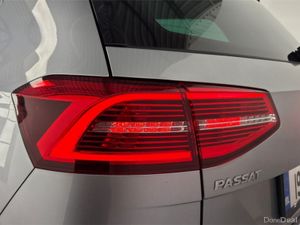 Volkswagen Passat HIGHLINE 2.0 TDI 6SPEED **FULL B - Image 3