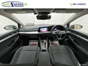 Volkswagen Golf 2.0 TDI ACTIVE, Low mileage, Rever - Image 2