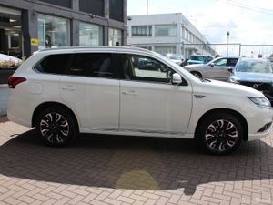 Mitsubishi Outlander 2016 - Image 3