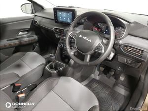 Dacia Sandero Stepway Hatchback Extreme - Image 4