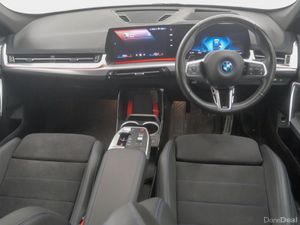 BMW iX1 eDrive20 M Sport - Image 4