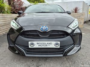 Toyota Yaris 1.5 HYBRID / X SPEC / LOW MILEAGE / T - Image 4
