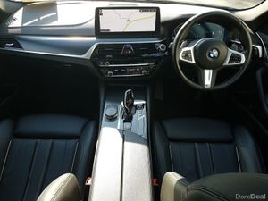 BMW 5-Series 520d M Sport - Image 4