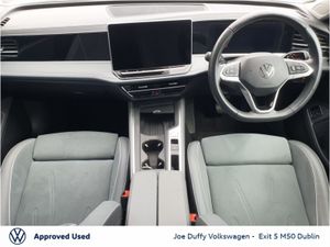 Volkswagen Passat LIFE PHEV S-A TSI V 115BHP AUTO - Image 3