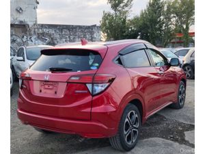 Honda Vezel 1.5 Petrol HYBRID Z HONDA SENSING Auto - Image 4
