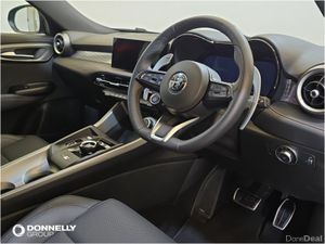 Alfa Romeo Tonale Hatchback Veloce - Image 4