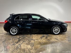 Mercedes-Benz A-Class 1.3 AUTOMATIC A180 STYLE EDI - Image 3