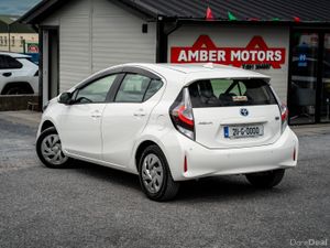 2021  TOYOTA AQUA AUTO - Image 2