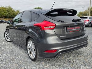 172 Focus 1.0 ST-LINE/FSH/Low mls/Warranty - Image 4