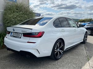 BMW 3-Series 330E M-SPORT PHEV AUTOMATIC HYBRID 2. - Image 4