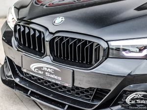 2022 BMW 5 SERIES LCI AUTO - Image 3