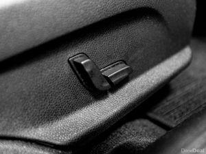 Mercedes-Benz C-Class C200d Avantgarde Auto 135HP - Image 4