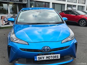2022 Toyota Prius 1.8 Hybrid Automatic - Image 3