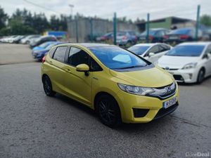 2014 Honda Fit Hybrid Automatic/Leahter Spec - Image 3
