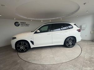 BMW X5 xDrive50e M Sport 5dr Auto - Image 4