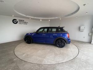 Mini Cooper 1.5 Cooper Sport II 5dr Auto - Image 2