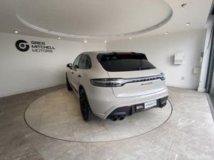 Porsche Macan GTS 5dr PDK - Image 3