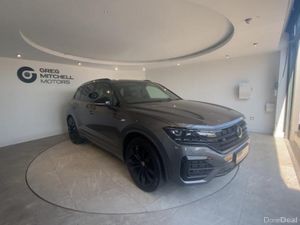 Volkswagen Touareg 3.0 V6 TDI 4Motion Black Editio - Image 2