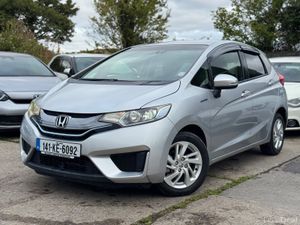Honda Fit 1.5 hyrbid 63000kms 2014 - Image 3