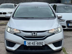 Honda Fit 1.5 hyrbid 63000kms 2014 - Image 2