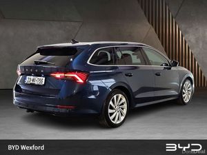 Skoda Octavia OCTAVIA COMBI STY 2.0TDI 115HP - Image 4