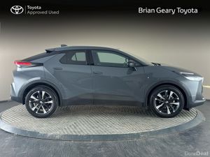 Toyota C-HR Hybrid Sport - Image 3