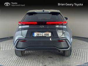 Toyota C-HR Hybrid Sport - Image 4