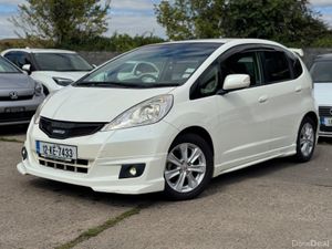 Honda Fit 1.3 Hyrbid 2012 41000KM Heated Seats - Image 3