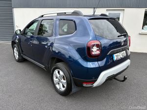 201 Dacia Duster Comfort 1.5 DCI 115HP  4WD - Image 3
