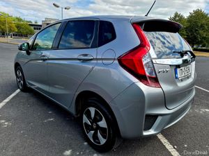2017 HONDA FIT 1.5 HYBRID AUTO HIGH SPEC - Image 2