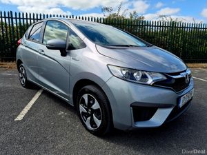 2017 HONDA FIT 1.5 HYBRID AUTO HIGH SPEC - Image 3