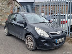 €1222 Hyundai i20 2009 petrol ⛽️ €1222 - Image 4