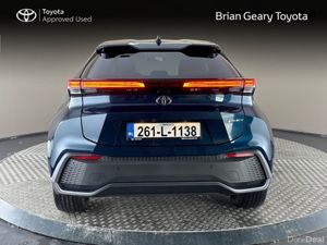 Toyota C-HR Plug in Hybrid SPORT - Image 4