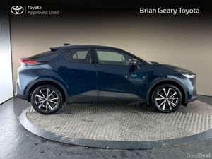 Toyota C-HR Plug in Hybrid SPORT - Image 3