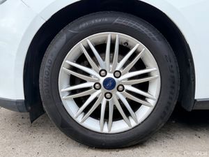 Ford Focus ZETEC EDITION - Image 4