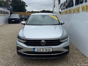 Volkswagen Tiguan Life 2.0tdi D7F 150HP 5 - Image 3