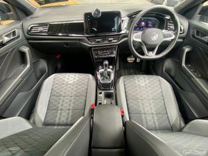 Volkswagen T-Roc R-LINE BLACK STYLE TDI AUTO 12 MO - Image 2